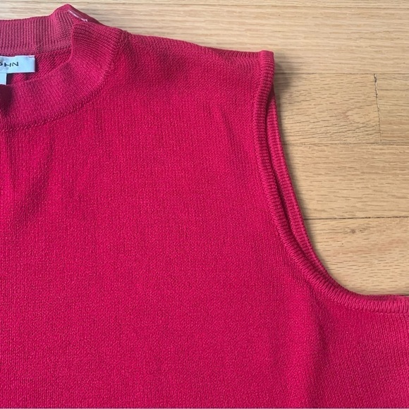 St. John Raspberry Red Sleeveless Zipper Mock Neck Knit Top Size Large - Picture 6 of 10